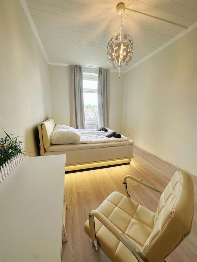 2 Schlafzimmer Waschenspuelmaschine Duisburg Luaran gambar